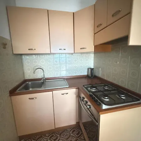 Apartman Al-mar *